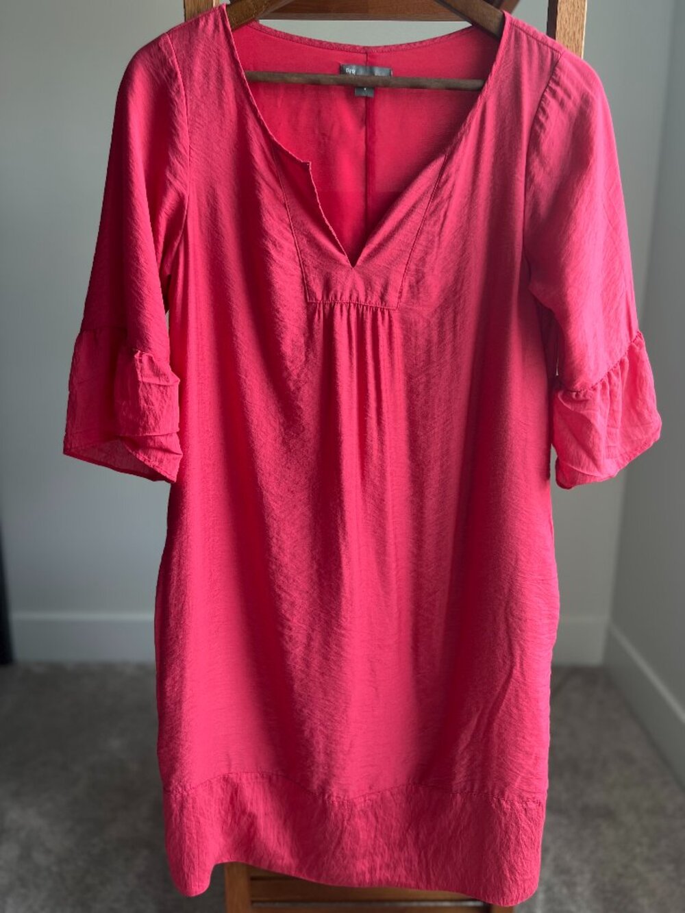 Gap Coral bell sleeve shift dress